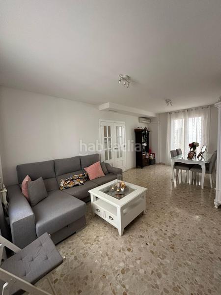 Foto 4127ddb9-e0df-49b6-9b11-44174c7217fa. Casa vivienda unifamiliar en Centro Utrera
