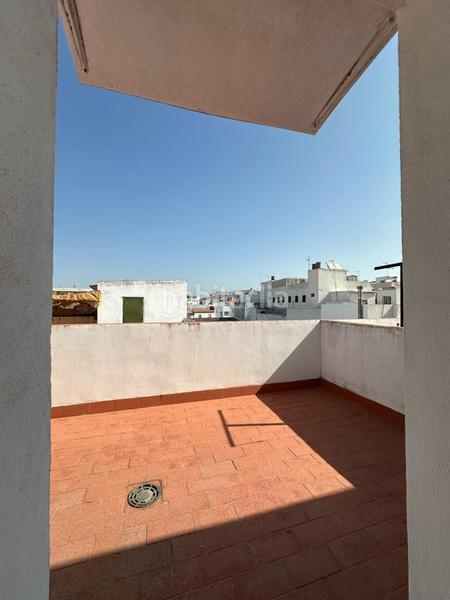 Foto 4b421535-a6a5-42af-90a3-a6ebfafeebc4. Casa vivienda unifamiliar en Centro Utrera
