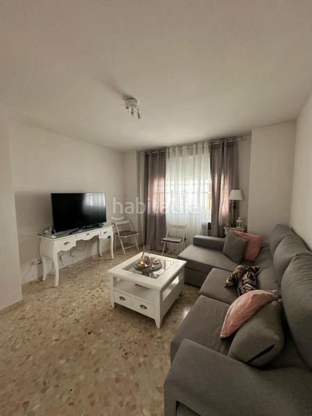 Foto 8497fd0d-45d0-46fc-b3ee-411c93c70111. Casa vivienda unifamiliar en Centro Utrera