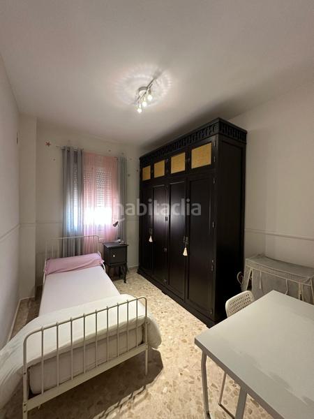 Foto b0f24075-f978-478b-8a9b-f1b2db865ced. Casa vivienda unifamiliar en Centro Utrera