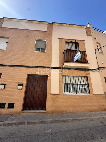 Foto e962c3ef-7aba-4b91-86fa-df12dc3d7b5d. Casa vivienda unifamiliar en Centro Utrera