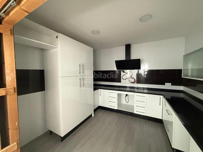 Foto f81a8148-781b-45d7-9022-fb8c70d4fa6a. Appartamento in Torre Cruz - Los Molinos Utrera