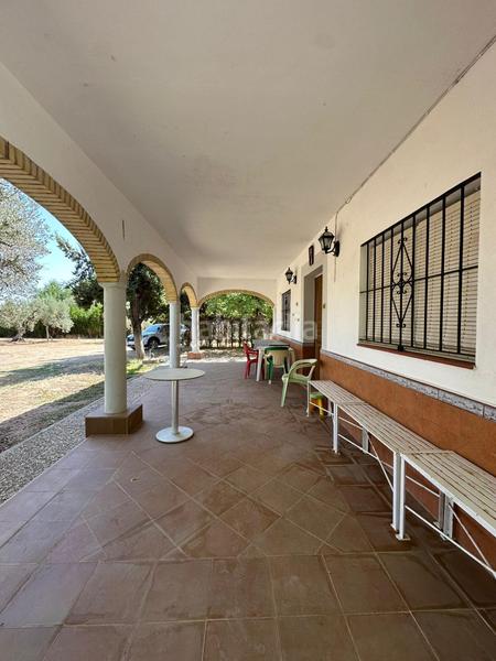 Foto 28b1f5d3-2285-49a2-919c-325735ce4e47. Casa con parcheggio in Pedanías Sur Utrera
