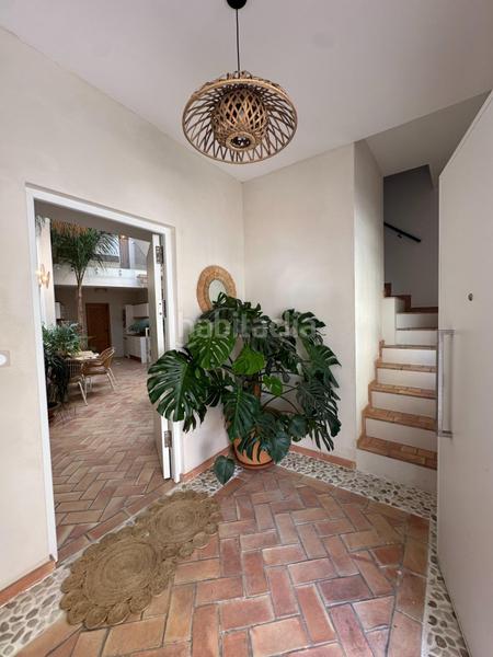 Foto 1086ed52-2f5b-4f23-aa31-0ed372cf2ab9. Casa vivienda reformada en Centro Utrera