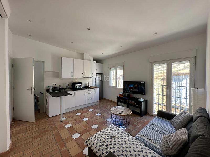 Foto d79ad3d5-153e-4d19-a26b-266b8a2f2f58. Casa vivienda reformada en Centro Utrera