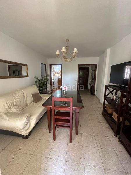 Foto 74d1a771-a481-4c33-a593-33befdde5d06. Pis a Salesianos Utrera