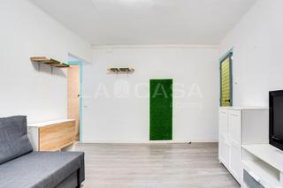 Appartement à Pubilla Cases. Piso carrer los naranjos, lhospitalet de llobregat