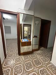 Piso en Sants-Badal. Piso calle blanca, barcelona