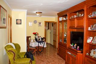 Piso en La Gavarra. Gran oportunidad en la gavarra lcb37186sam