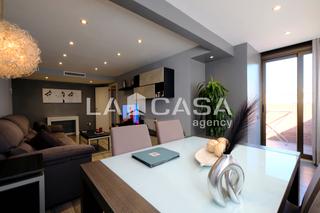 Appartement à La Guineueta. Espacioso piso reformado en paseo valldaura  ubicación privilegi