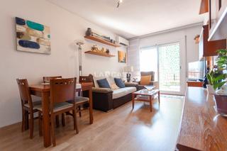 Appartement à Les Planes. La casa agency ofrece en exclusivaamplia y luminosa vivienda de