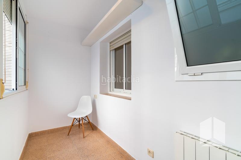 Foto a08f1c65-75da-4f16-9ec1-6deec9452441. Piso la casa agency vende en exclusivapiso reformado en can bou ubicación privilegiada entre la playa y el centro en Castelldefels