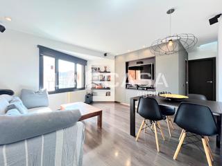 Etagenwohnung in La Salut. Piso totalmente reformado  diseño moderno y funcionalla casa age