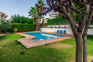 Xalet a Mas Mel. Espectacular casa independiente con licencia turística  piscina