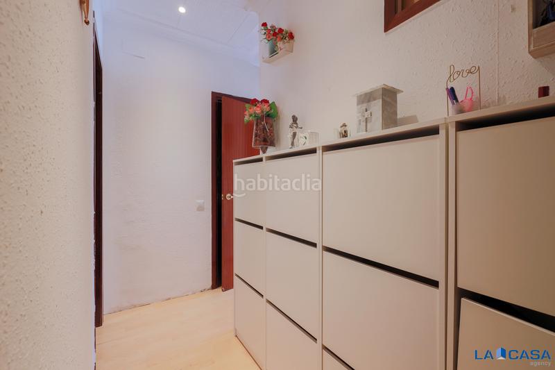 Foto eccf18da-2406-4237-8a5c-f8f4cb81bfce. Appartamento in Sants Barcelona