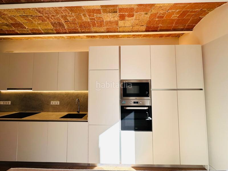 Foto b9aa68fe-2163-4079-a57a-2a549e782dd4. Flat in Sagrada Família Barcelona