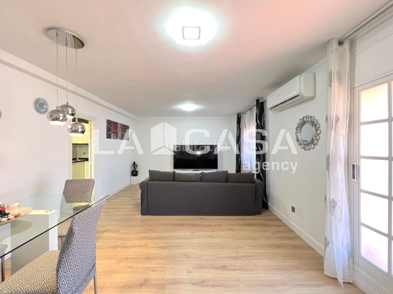 Foto 37fbbdad-0b75-4014-ab3b-49457cf68075. Àtic a Prosperitat Barcelona