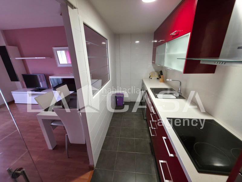 Foto 1c2c9248-8a8d-4554-bb57-9d3b1f9f3b60. Pis amb piscina a Can Gambús Sabadell