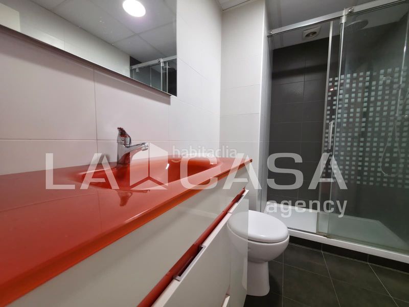 Foto 848c2f1a-a161-423a-8a3b-b0778958a3a7. Pis amb piscina a Can Gambús Sabadell