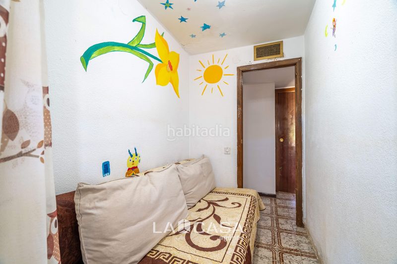 Foto a6d849ee-e2ef-496e-8589-64f80569ee26. Àtic amb aparcament piscina a Baixador Castelldefels