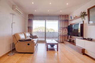 Casa pareada en Montornès del Vallès. Chalet pareado en venta