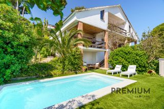 Casa en Montmar. Casa en venta en castelldefels