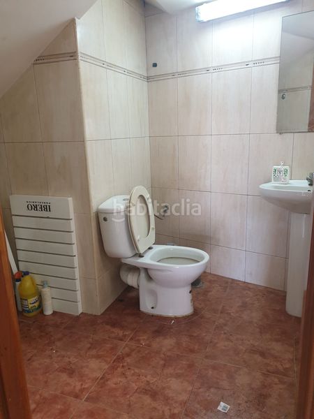 Foto ae5220a8-34e5-443c-aa31-a24f133554cf. Local comercial a Centre-Estació Gavà