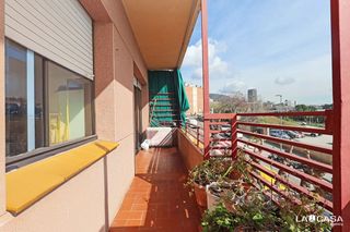 Pis a Can Clota. Piso luminoso de 4 habitaciones en can clota  esplugues de llobr