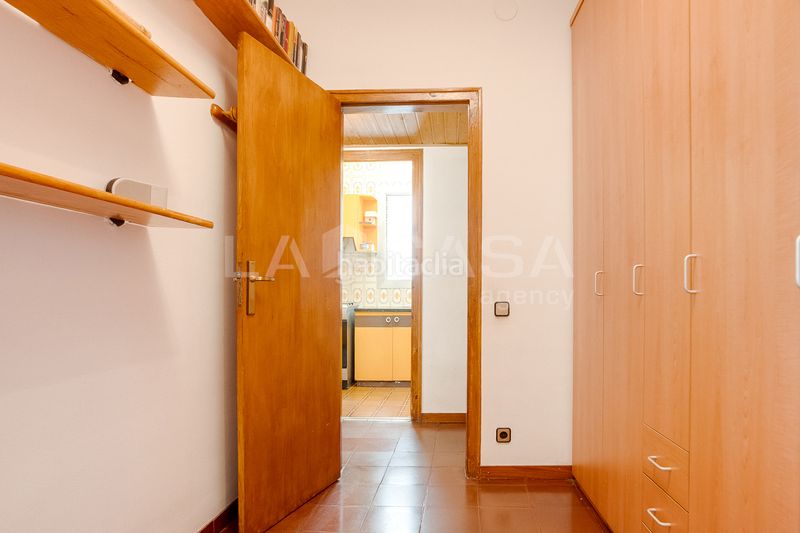 Foto 50eb9bc0-49b6-4afe-ac34-e2e65f38250d. Pis a Barri de les Corts Barcelona