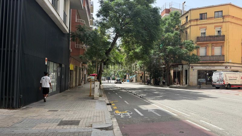 Foto 27c3c626-24a2-4e92-8771-928d9e34d7c0. Loft amb calefacció a El Camp de l´Arpa del Clot Barcelona