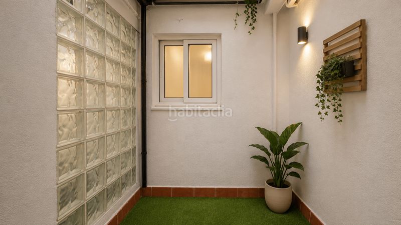 Foto dc08ef70-cd90-4e6f-9bb8-f94f56f593a4. Loft amb calefacció a El Camp de l´Arpa del Clot Barcelona