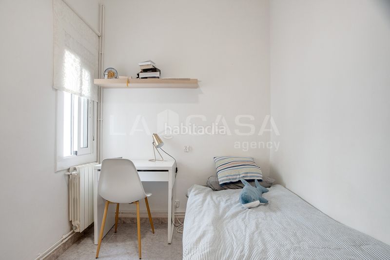 Foto 5480e666-bc0b-4d4d-bce3-324c27a9e219. Àtic amb calefacció a Provençals del Poblenou Barcelona