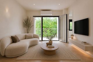 Flat in Santa Eulàlia. Exclusiva vivienda totalmente reformada con patio y terraza en u