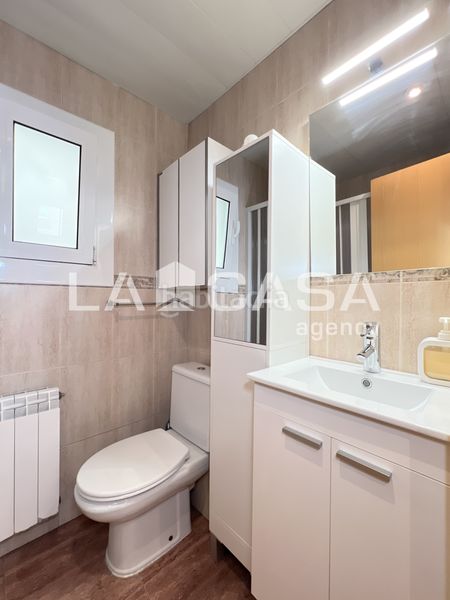 Foto a7ee3af7-ab05-473d-a6ad-57937070f3bf. Pis amb calefacció a Llefià Badalona