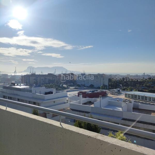 Foto d472698e-cfee-40c4-b0f8-4be074be47e0. Ático  en mirador de la bahía con solárium y vistas al mar, . en Algeciras