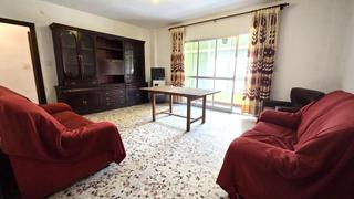 Etagenwohnung in Mondejar-Junquillos. Piso con amplias estancias y patio en zona carlos v  mondejar