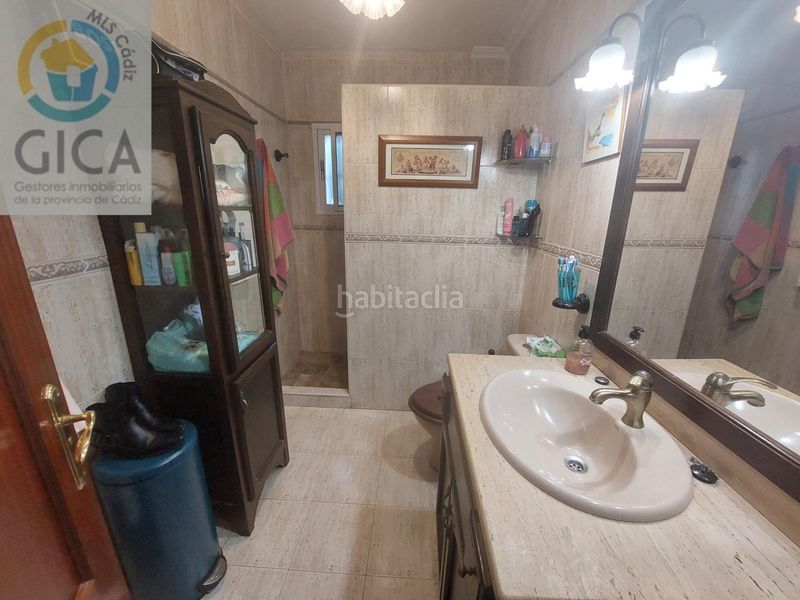 Foto bee4d18d-cf24-4374-a652-22fccfa34631. Xalet amb aparcament a La Granja - La Colina - Los Pastores Algeciras