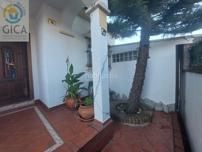 Foto cbc77649-06c9-4aed-8bce-683dd0add0b9. Xalet amb aparcament a La Granja - La Colina - Los Pastores Algeciras