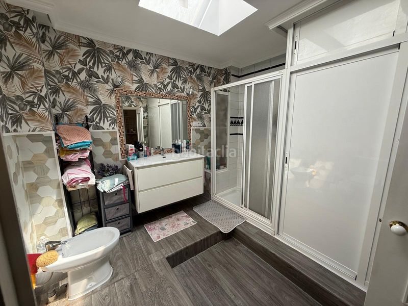 Foto 29a639e0-5a0e-49ff-b2ce-c474a2c513b2. Casa amb aparcament a San José-San Bernardo Línea de la Concepción (La)