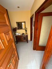 Etagenwohnung  Carrer joan maragall 14. ?? ampli pis de 4 habitacions amb balcó a vilobí d’onyar