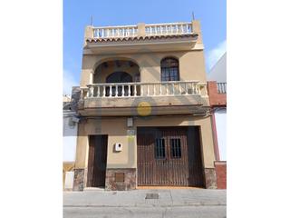 Casa en Palacios y Villafranca (Los). Casa con local