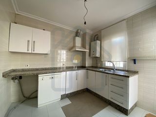 Pis a Palacios y Villafranca (Los). Piso en el centro