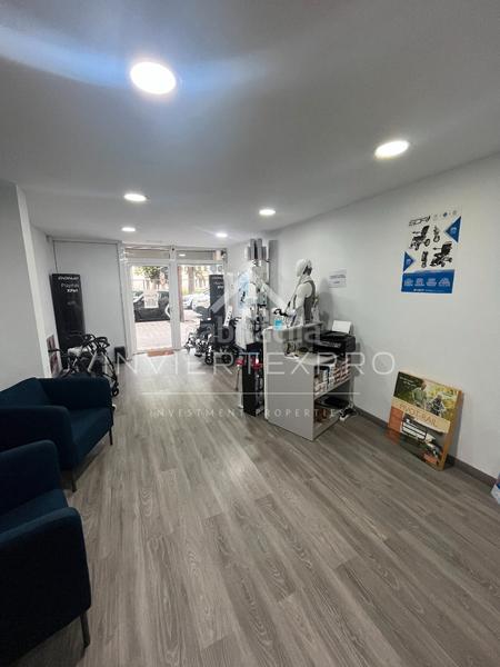 Foto 35e38f40-88c1-478f-947c-de159c5e39f8. Traspaso local comercial oportunidad de adquirir un negocio consolidado en Barcelona