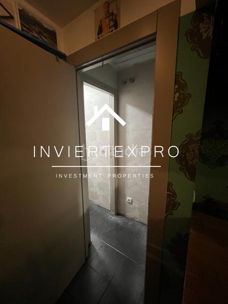 Foto 1e15744b-ea90-4e06-96db-c364f5b1ea07. Traspàs local comercial amb calefacció a Hostafrancs Barcelona