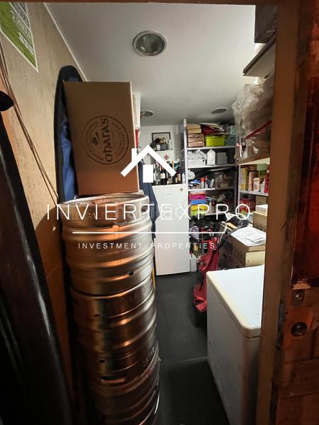 Foto da9f3e01-169b-40dc-8544-b8b361ffc689. Trapasso locale commerciale con riscaldamento in Hostafrancs Barcelona