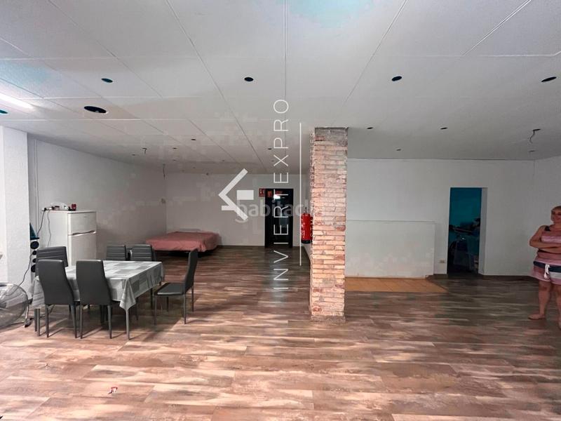 Foto 8c12d966-9165-4af1-b485-d6f1e5a390d3. Traspàs local comercial amb calefacció a Sant Andreu de la Barca