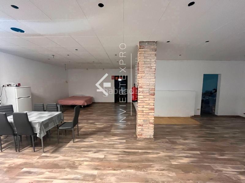 Foto bfcc7283-7bce-44d6-bf4f-c8c7d8fa9128. Traspàs local comercial amb calefacció a Sant Andreu de la Barca