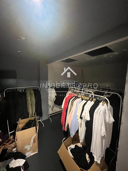 Foto db52412e-b8e7-4303-a53e-e75b66f7879c. Traspàs local comercial amb calefacció a Sant Andreu de la Barca