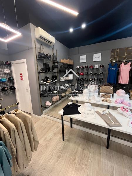 Foto e7e99016-eaf6-4469-83e0-a7c2bd3372a6. Traspàs local comercial amb calefacció a Sant Andreu de la Barca