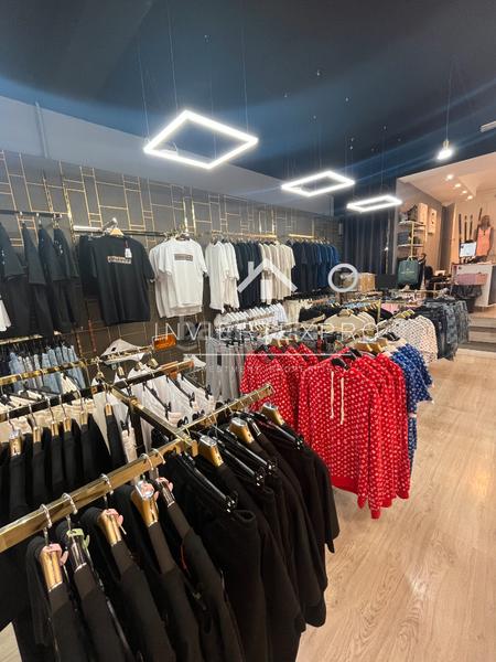 Foto eef9f164-5ca5-45a4-91bb-778b766d47af. Traspàs local comercial amb calefacció a Sant Andreu de la Barca